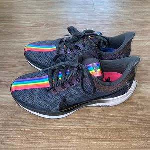 Nike Pegasus Turbo. Men’s 5 women’s 6.5